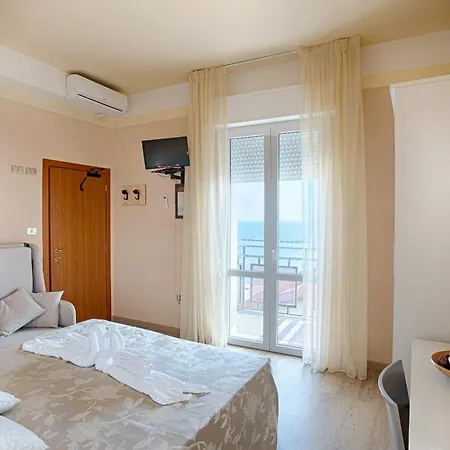 Barca D'oro Беллария-Иджеа-Марина