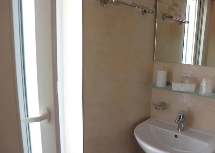 Barca D'oro بيلاريا-إيجيا مارينا